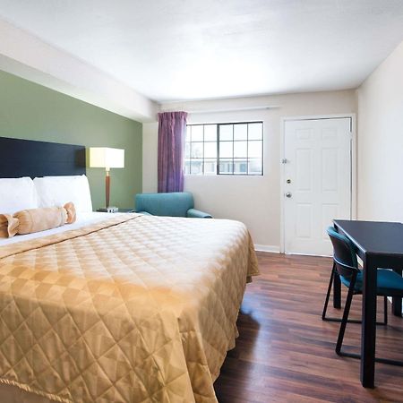 Executive Inn & Kitchenette Suites-Eagle Pass Exterior foto
